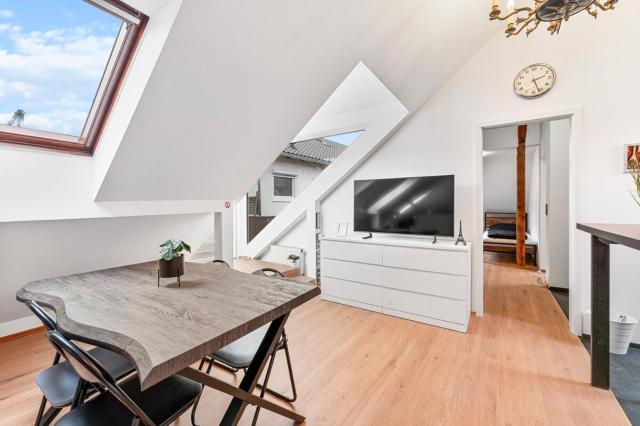 ZF03 Apartment für Monteure Stuttgart Zuffenhausen - weitere Schlafzimmer für zusätzliche 15 Personen im Haus vorhanden und an weiteren Standorten LS-CrewComfort