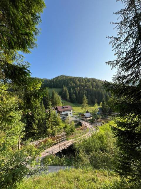 Apuseni Escape