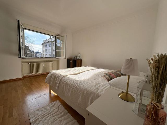 Beautiful private room - In a family home where 2 people live in a prime area of Luxembourg