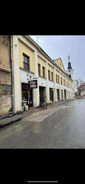 Vino hostel single room with private bathroom