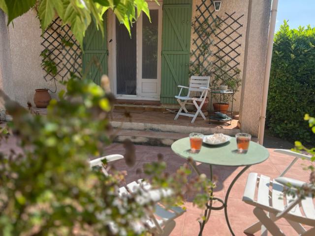 Maison l 3 chambres l Jardin l Piscine l Lambesc