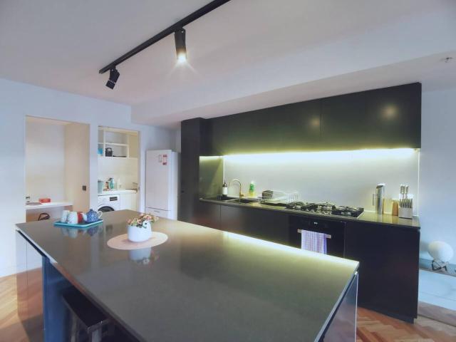 MHYL Mel Central Private 3B2B 1parking QV1 152sqm