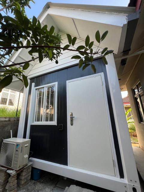 Cabin Staycation KLIA Sepang by AziziCameron
