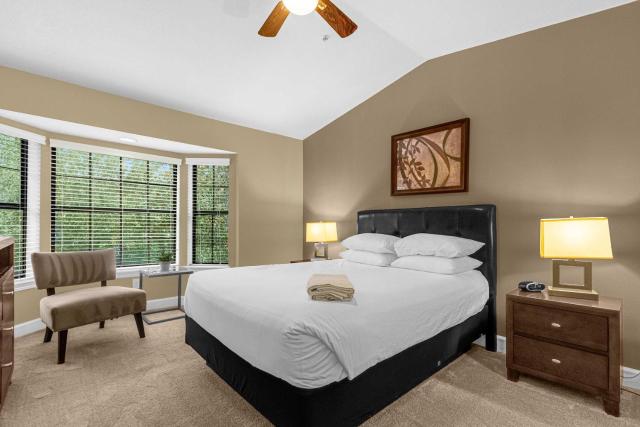 Summer Stay - Renovated TownHome by Disney!