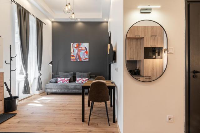 Budapest Bounce Apartment