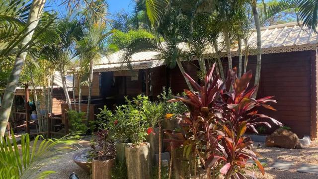 Charming House in Albion with Shared Pool