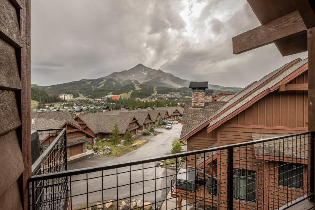 Alpenglow Condo 26D