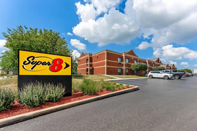 Super 8 by Wyndham Elgin