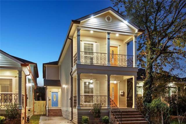 Spacious Creole cottage steps to Frenchmen wpatio