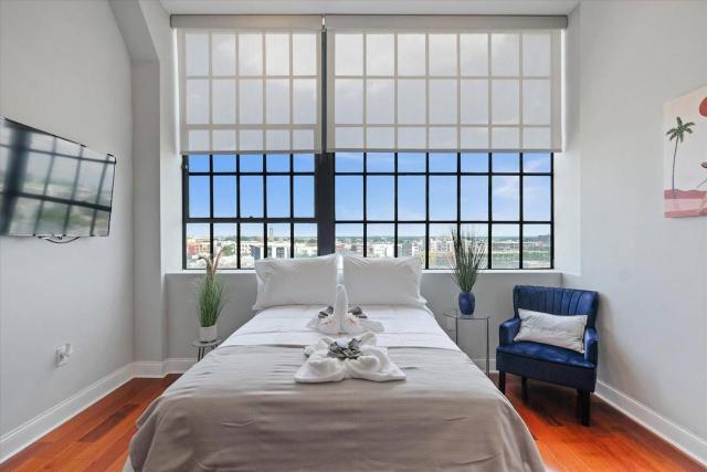 XL Studio - Luxury Studio Near Center City