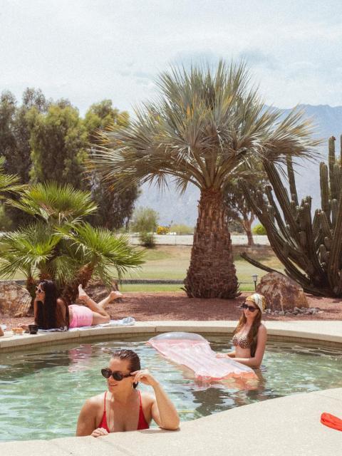 Luxe Palm Springs Villa- Sunset Oasis Private Heated Pool & Spa on Golfcourse