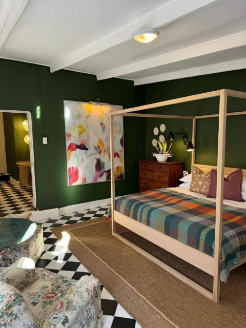 The Hanover Luxury Hotel