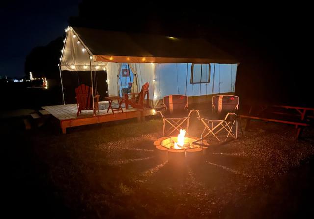 Nature's Haven with a Cozy River Escape
