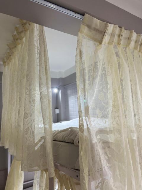 Bed and Pillow Hostel