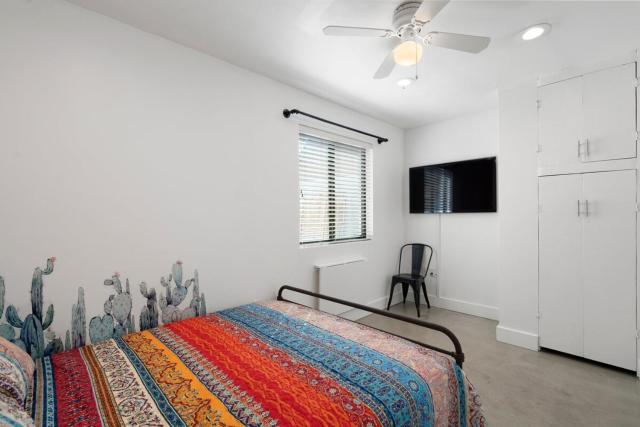 Pet Friendly close to ASU Private yard
