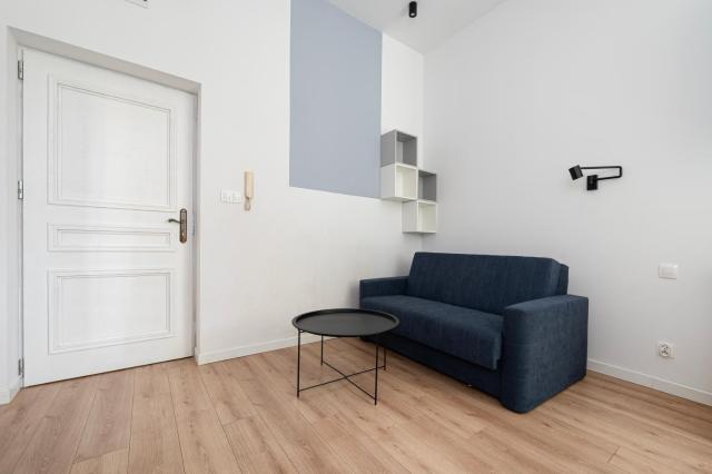 Kilińskiego Comfy Blue Studio by BookingHost