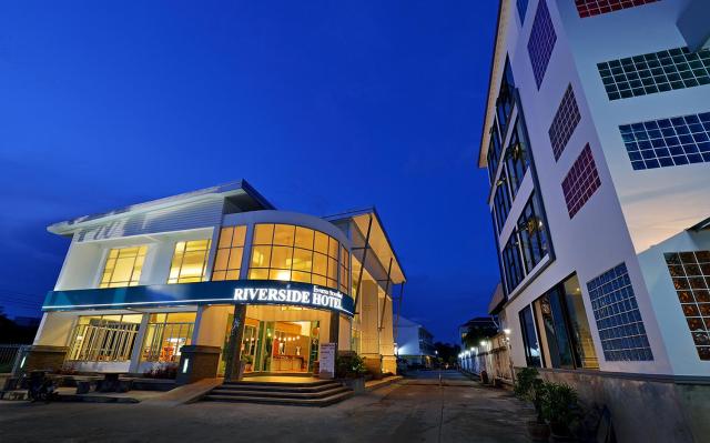 Riverside Hotel