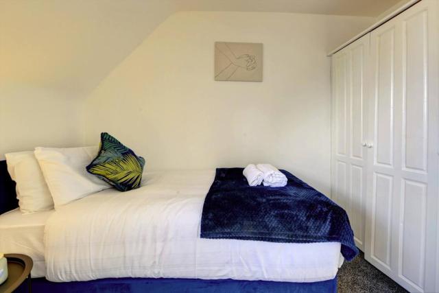 Luxurious 1 Bed flat Long stays welcome