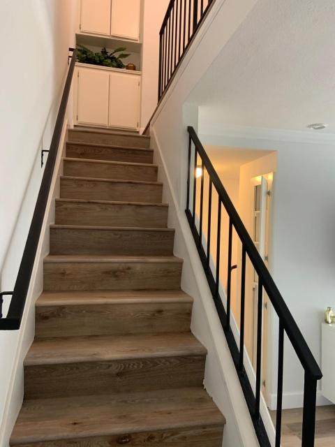 Beautifully Remodeled 2BR Prime Irvine Location
