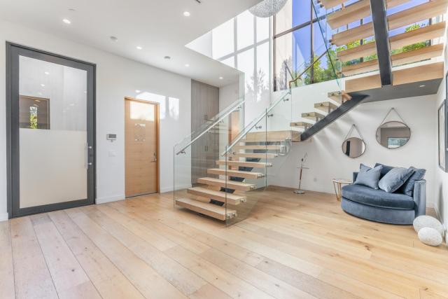 Laurel K Villa