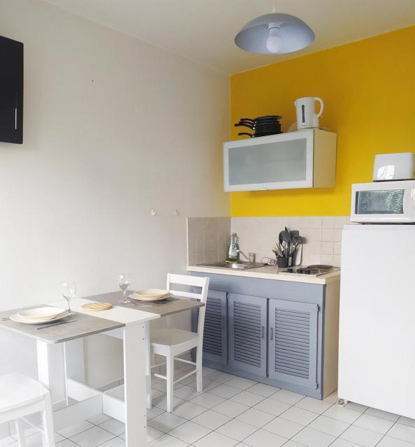 Studio Calme et frais 3pers 2 couchages au Coeur de Villefranche proche Lyon