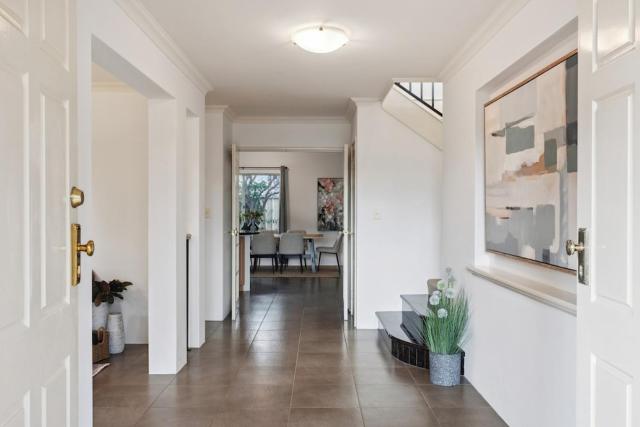 Beaufort Retreat - 4BR Family Stay - Hyde Park