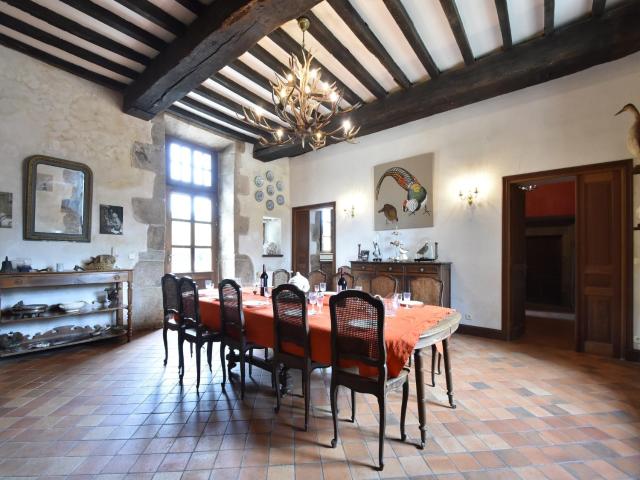 Lake Mansion in Plourin-lès-Morlaix