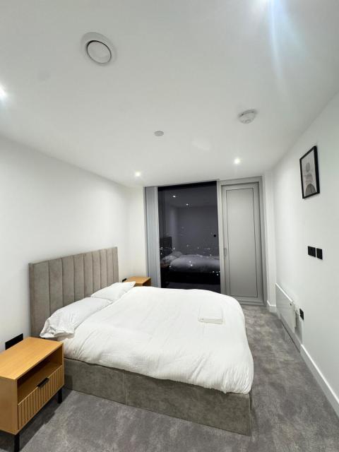 2 bed Lux Apartment City centre