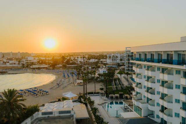 Tasia Maris Sands (Adults Only)