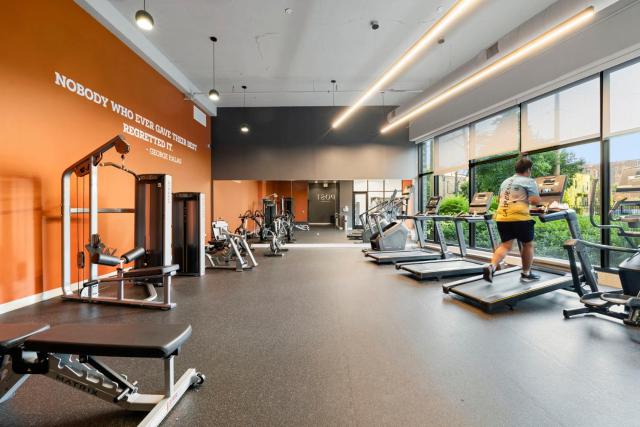 Corporate-Friendly 4BR Stylish & Central