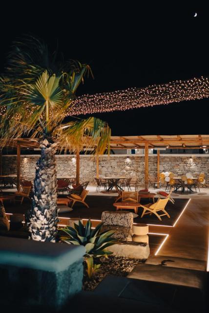 Mykonos Eight