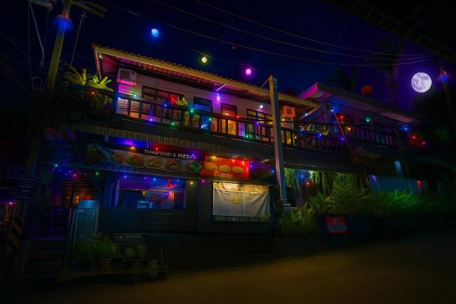 Eclipse Hostel and Bar