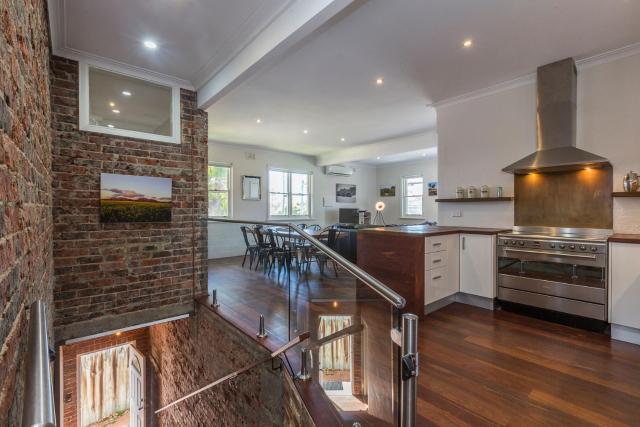 UrbanStyle Claremont Apartment