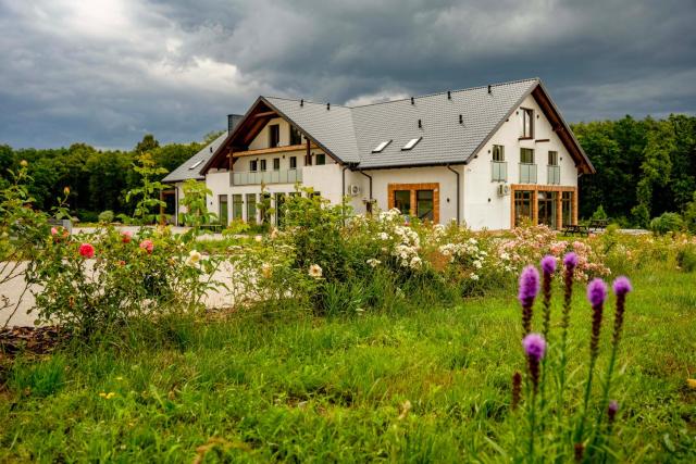 Dębowy Dwór, Wędkowanie, Stawy, Agroturystyka