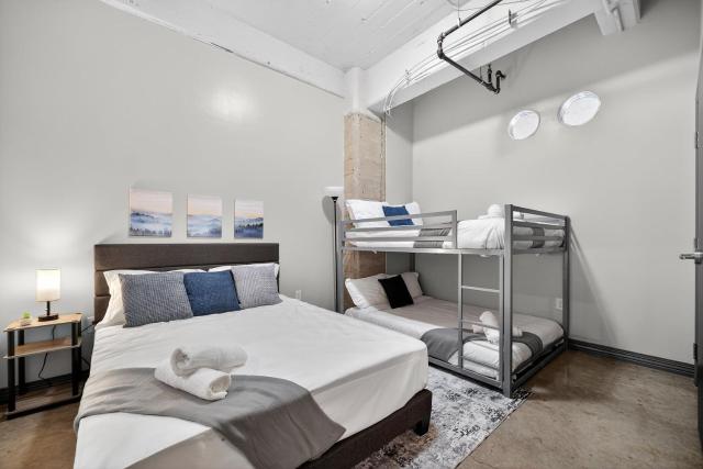 Prime Downtown Dallas | Pool + Theater + Game Room