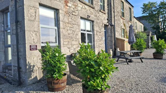 The Dairy, Yealand Redmayne in a rural setting, bring your dogs and horse