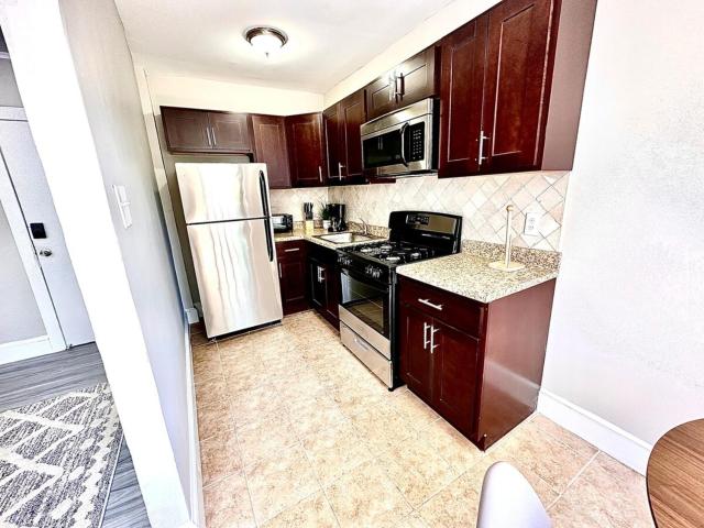 Lennox C301 Peaceful & Perfect Studio Apt