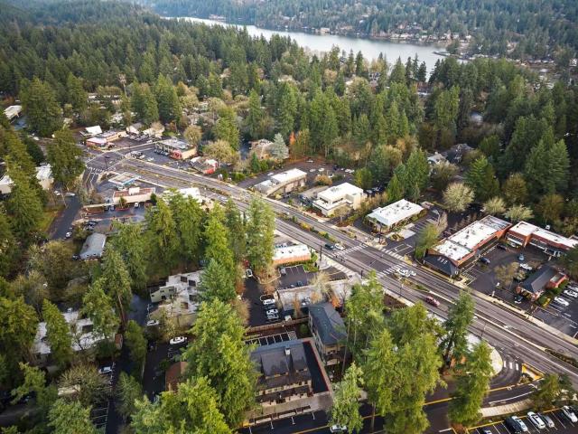Lake Oswego Inn