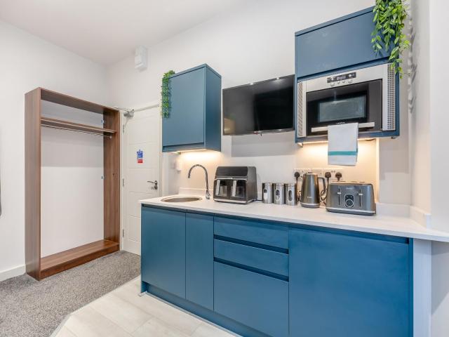Promenade - Uk48690