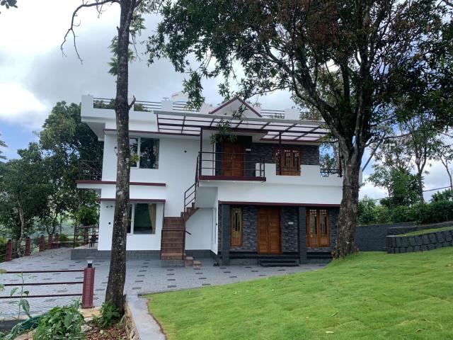 Greenshore 4BHK Pool Villa Vagamon