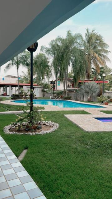 Córcega Condo