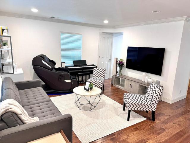SunlightStays Burlingame