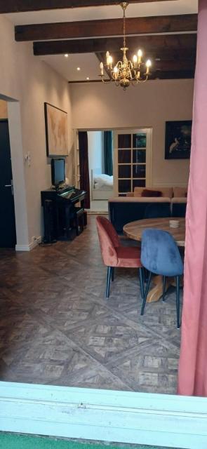 Gouda city center apartment with private garden and 2 bicycles