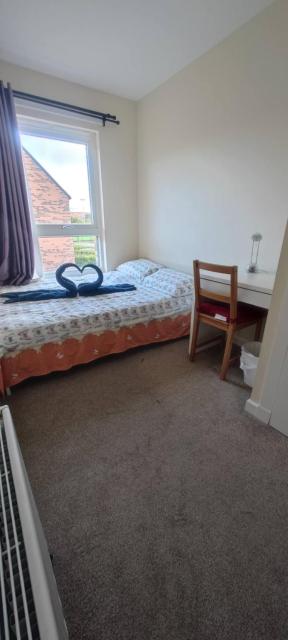 Cosy Room with Shared Bathroom