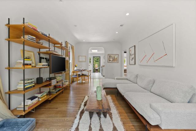 Beverly Grove 2BR Near Melrose Ave by Colby and Conrad