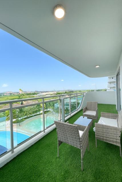 1 Bedroom NAMI Suite Japandi-Inspired by THE BALI CORNER AT AZURE NORTH, CORNER UNIT with BIG Balcony and Amazing FULL view of the Beach Resort Amenities