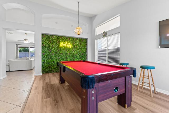 Pool Oasis 4Br Golf, Ping-Pong, Cornhole Retreat
