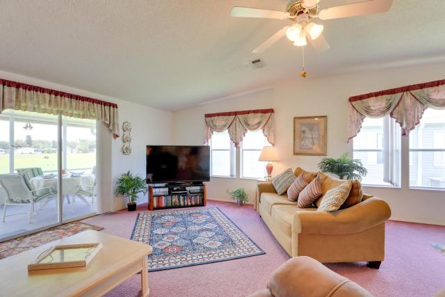 Steps to Pool: Winter Garden House w/ Lanai!