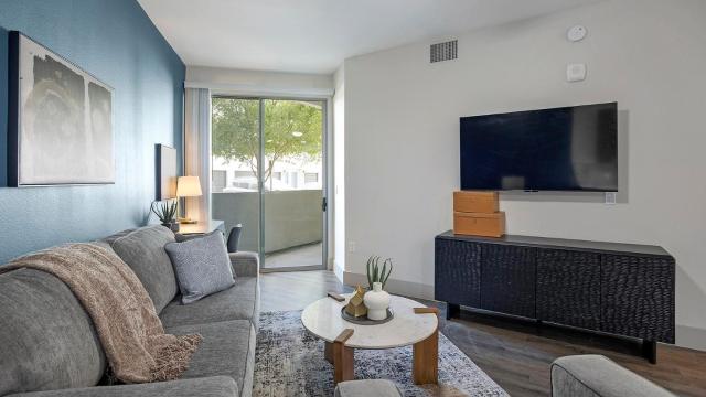 Landing Incredible 1BD Gym Clubhouse