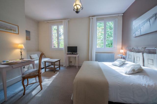Logis Hotels - Au Colombier du Touron